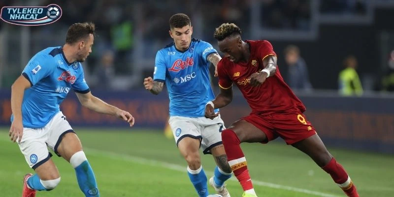Diễn biến tình hình Napoli vs AS Roma